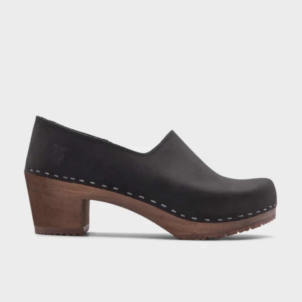 Sandgrens Bridget Closed-back Clogs in Black, Women's EU Size 39